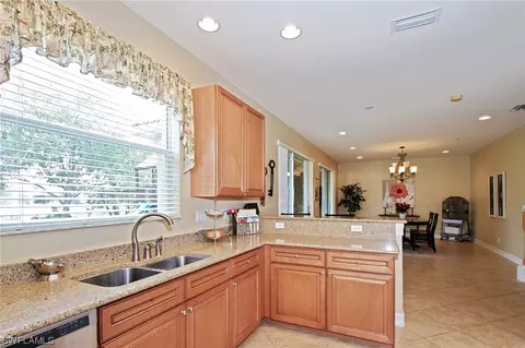 20100 Eagle Glen Way, Estero, FL 33928 photo 5