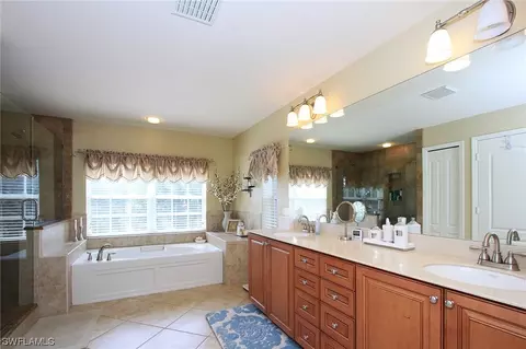 20100 Eagle Glen Way, Estero, FL 33928 photo 9