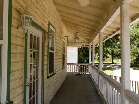 41 Hampton Ave, Labelle, FL 33935 photo 4
