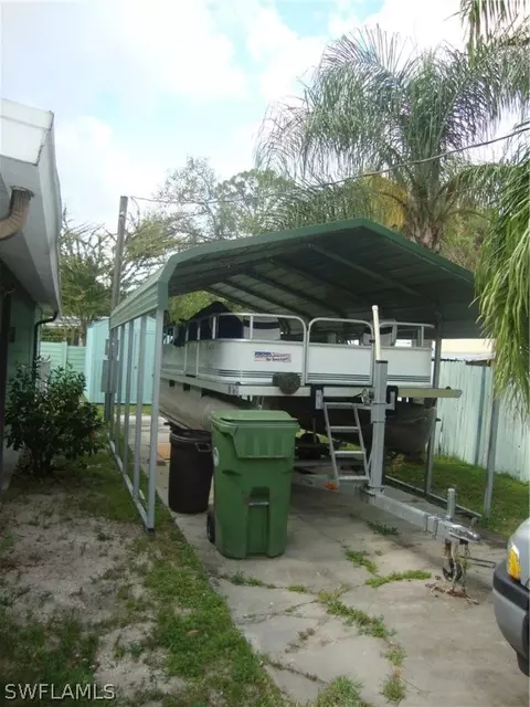 561 Bennett Ave, Labelle, FL 33935 photo 11
