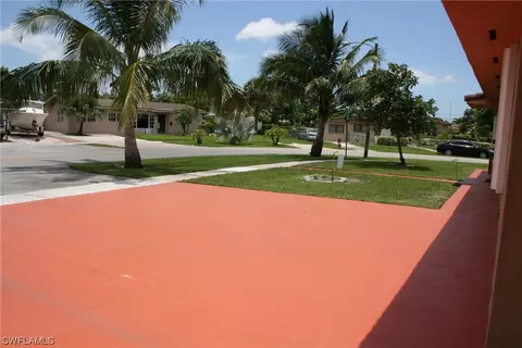 450 W 36th Pl, Hialeah, FL 33012 photo 6