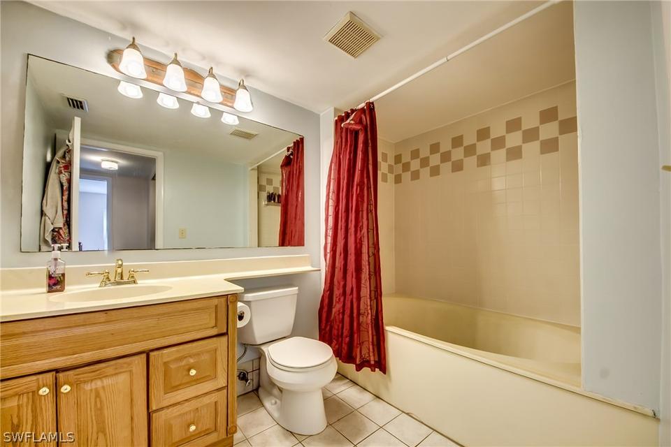  12921 Meadowood Ct, Fort Myers, FL 33919 photo 8