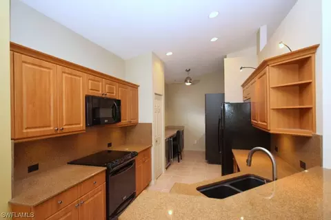 9194 Springview Loop, Estero, FL 33928 photo 2