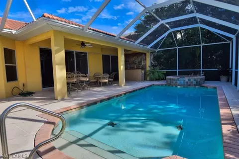 4024 Kent Ct, Naples, FL 34116 photo 4