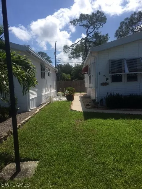 20041 Cumberland Ct, Estero, FL 33928 photo 2