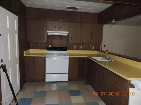 298 3rd Ave, Labelle, FL 33935 photo 3