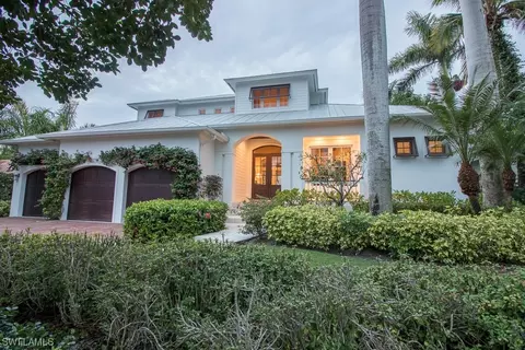 2150 Sheepshead Dr, Naples, FL 34102 photo 1