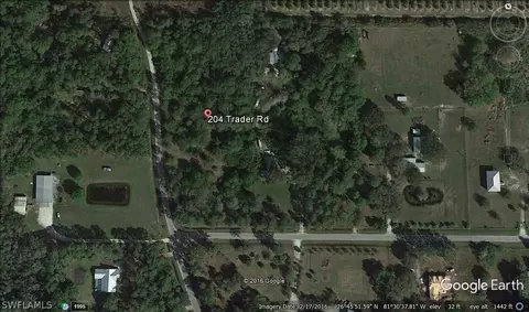 204 Trader Rd, Fort Denaud, FL 33935 photo 2