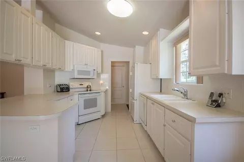 4137 Tabago Ln, Naples, FL 34119 photo 11