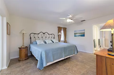 9802 Campbell Cir, Naples, FL 34109 photo 5