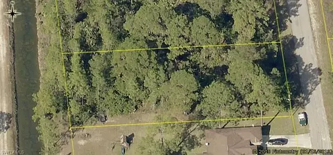 2113 Hamilton Ave, Alva, FL 33920 photo 1