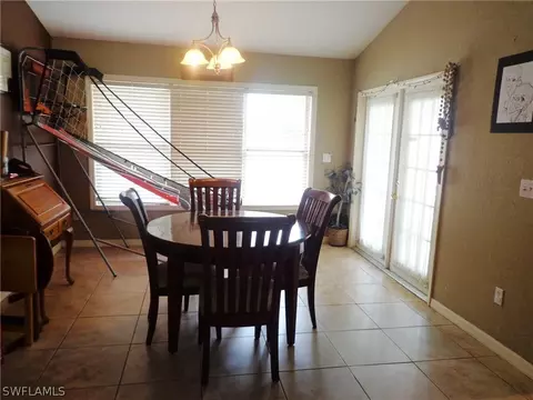 8024 Royal Cir, Labelle, FL 33935 photo 5