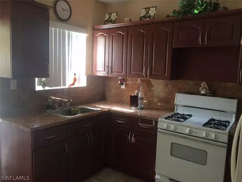 3597 E 10th Ave, Hialeah, FL 33013 photo 13