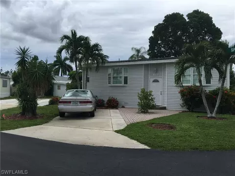 4500 Split Log Ln E, Estero, FL 33928 photo 13