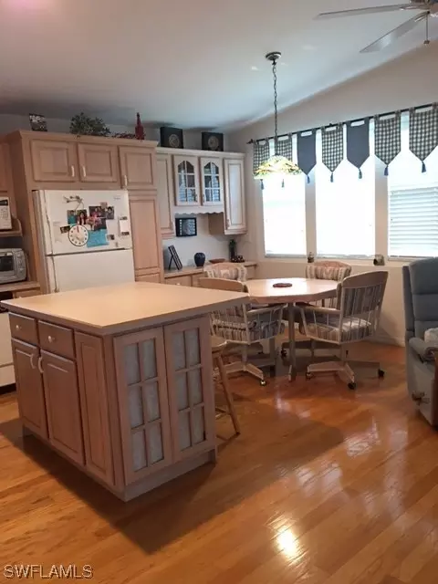 4500 Split Log Ln E, Estero, FL 33928 photo 6
