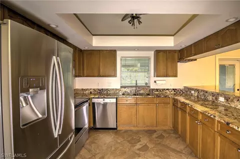 5248 Maple Ln, Naples, FL 34113 photo 7
