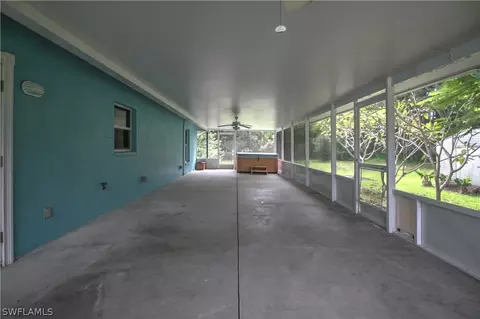 5248 Maple Ln, Naples, FL 34113 photo 6