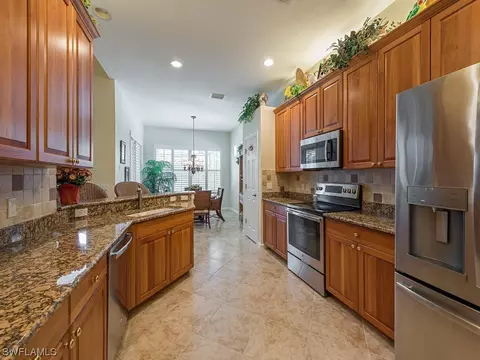 16208 Parque Ln, Naples, FL 34110 photo 4