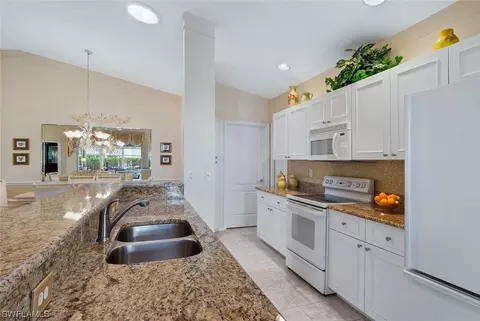 9751 Sassafras Ct, Estero, FL 33928 photo 7