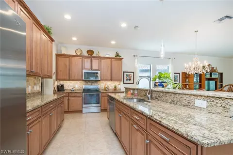 4155 Raffia Dr, Naples, FL 34119 photo 7