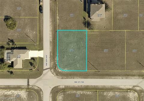 1727 NW 4th Ter, Cape Coral, FL 33993