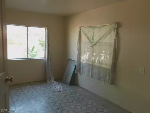 1087 E Dolly St, Labelle, FL 33935 photo 4