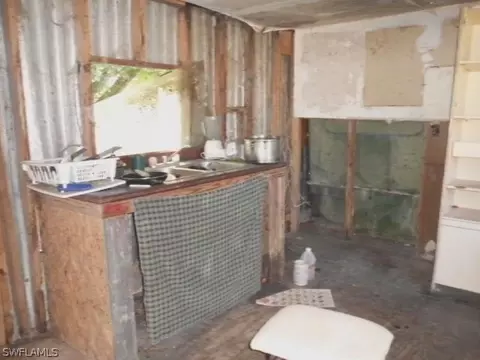 1087 E Dolly St, Labelle, FL 33935 photo 7