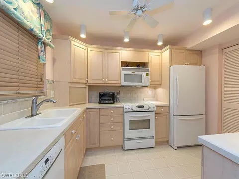 4170 Crayton Rd #C1, Naples, FL 34103 photo 5