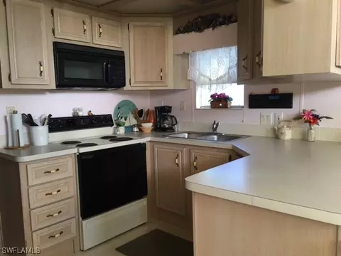 20451 Cumberland Ct, Estero, FL 33928 photo 7