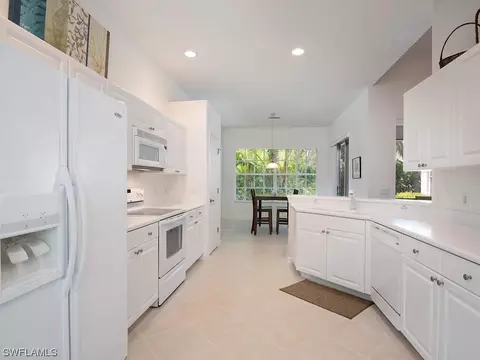16192 Parque Ln, Naples, FL 34110 photo 4