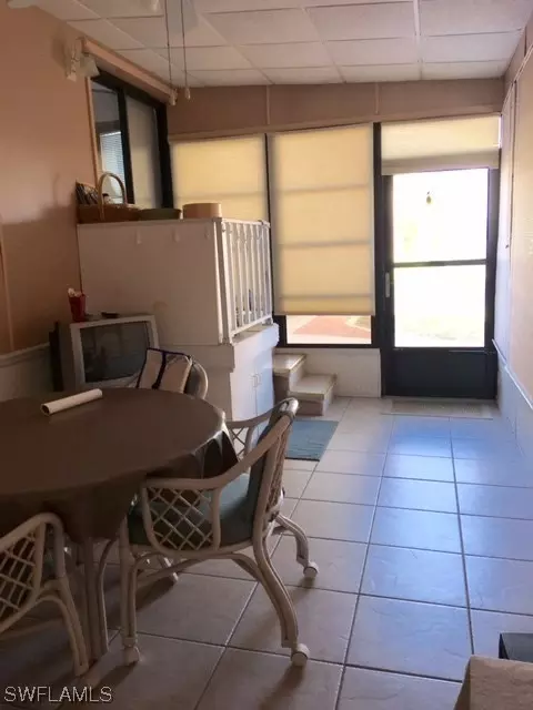20200 Carriage Ct, Estero, FL 33928 photo 4