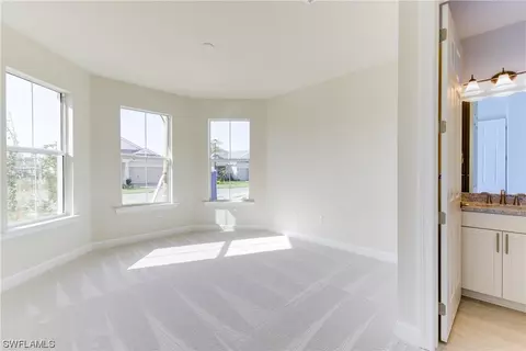 10530 Jackson Square Dr, Estero, FL 33928 photo 9