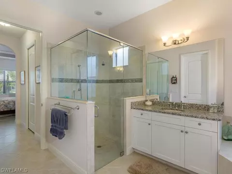 1541 Serrano Cir, Naples, FL 34105 photo 12
