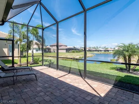 1541 Serrano Cir, Naples, FL 34105 photo 18