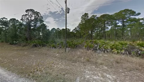 2011 Grayson Ave, Alva, FL 33920 photo 1