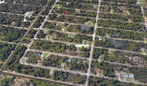 2011 Grayson Ave, Alva, FL 33920 photo 3