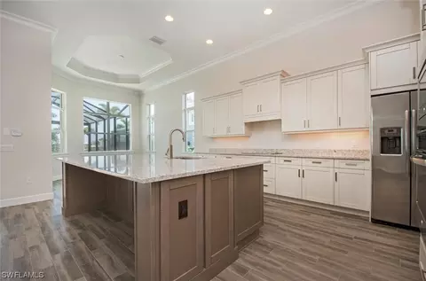 6363 Warwick Ave, Naples, FL 34113 photo 15