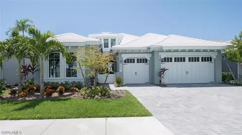 6363 Warwick Ave, Naples, FL 34113 photo 1