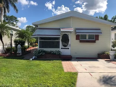 4761 Jefferson Davis Blvd W, Estero, FL 33928 photo 1