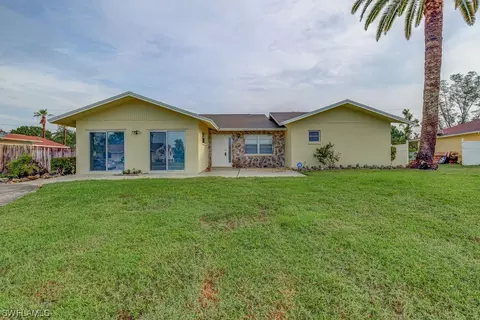 2118 52nd Ln SW, Naples, FL 34116 photo 2