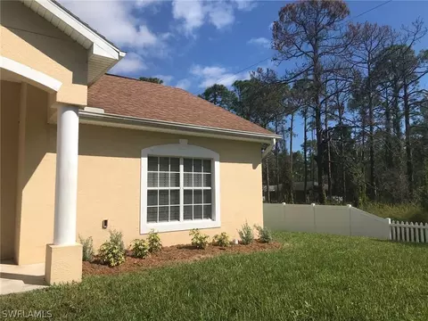 2901 E 23rd St, Alva, FL 33920 photo 8
