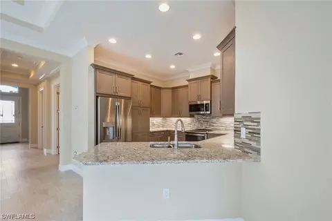 5770 Highbourne Dr, Naples, FL 34113 photo 10