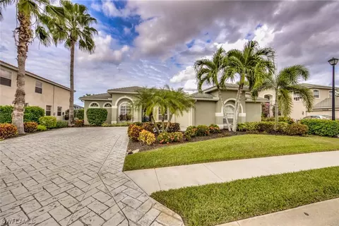 11402 Stratham Loop, Estero, FL 33928 photo 1