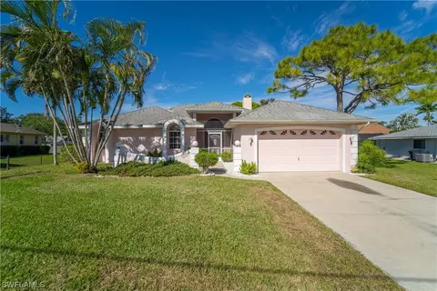 4724 Riverside Dr, Estero, FL 33928 photo 1