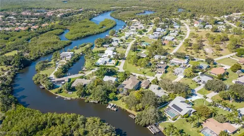 4724 Riverside Dr, Estero, FL 33928 photo 2