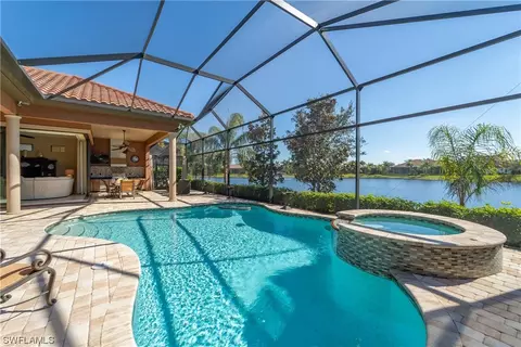 6500 Costa Cir, Naples, FL 34113 photo 1