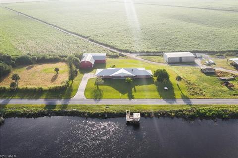 2857 River Rd, Moore Haven, FL 33471 photo 2