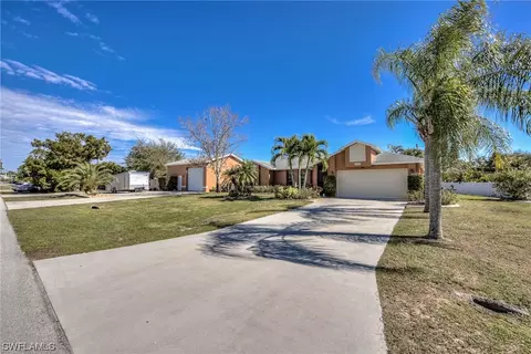 20611 Park Pl, Estero, FL 33928 photo 3