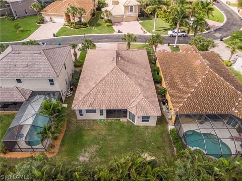 9162 Estero River Cir, Estero, FL 33928 photo 4