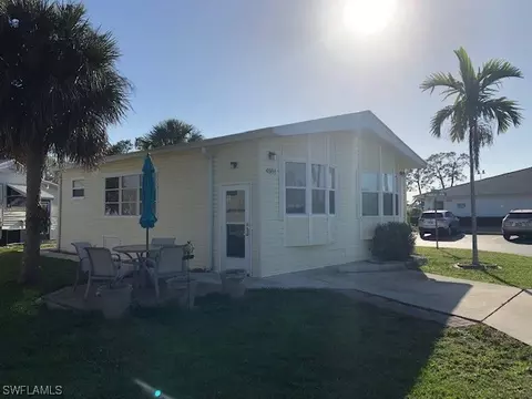 4581 Split Log Ln E, Estero, FL 33928 photo 2